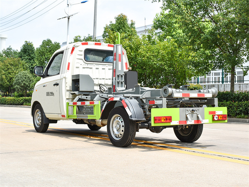 V1жʽ܇(ch)-3܇(ch)-ӯͨ